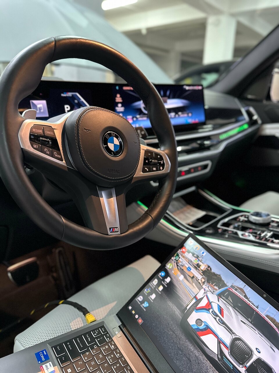 Руль BMW M на диагностике в сервисе БМВ М сервис Сочи